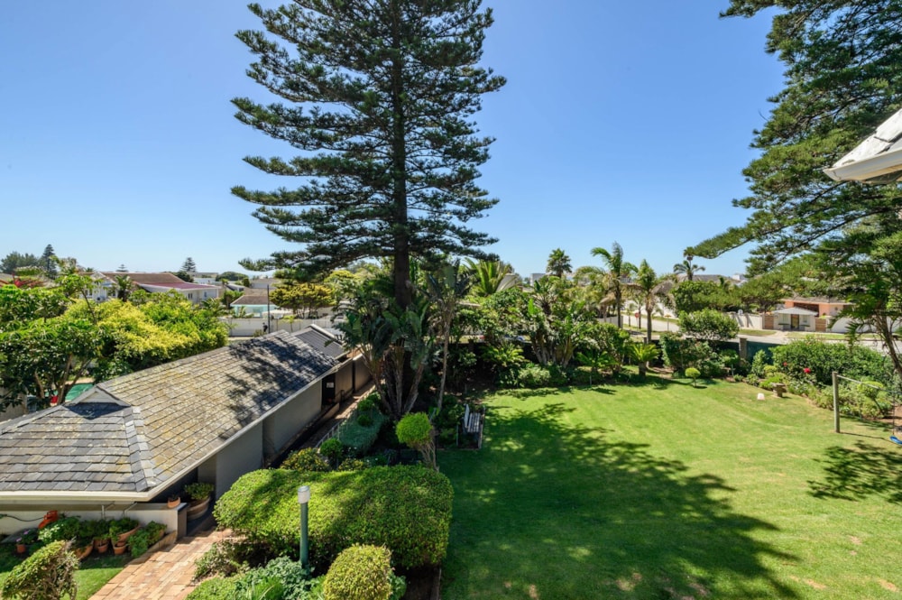 Double-storey house for sale in Summerstrand - 1PLZ1732326