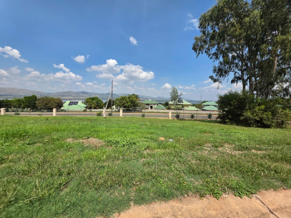 Vacant land for sale in Kosmos Ridge - 1HR1253739