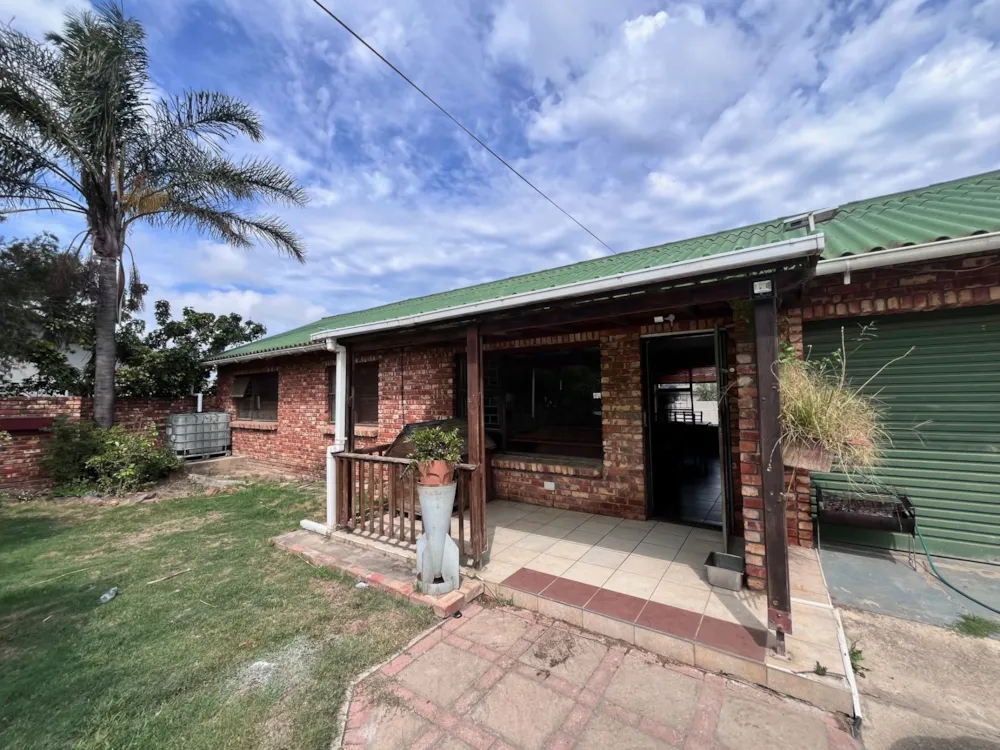 House for sale in Humansdorp - 1JF1734045 House for sale in Humansdorp - 1JF1734045