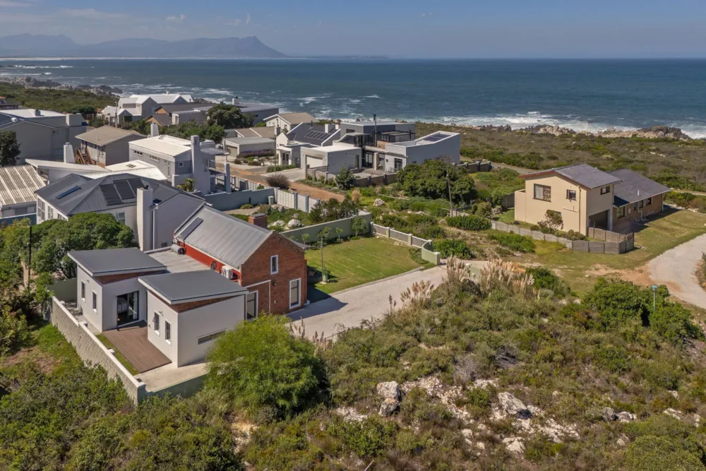 House sold in Kleinmond - KN1735520