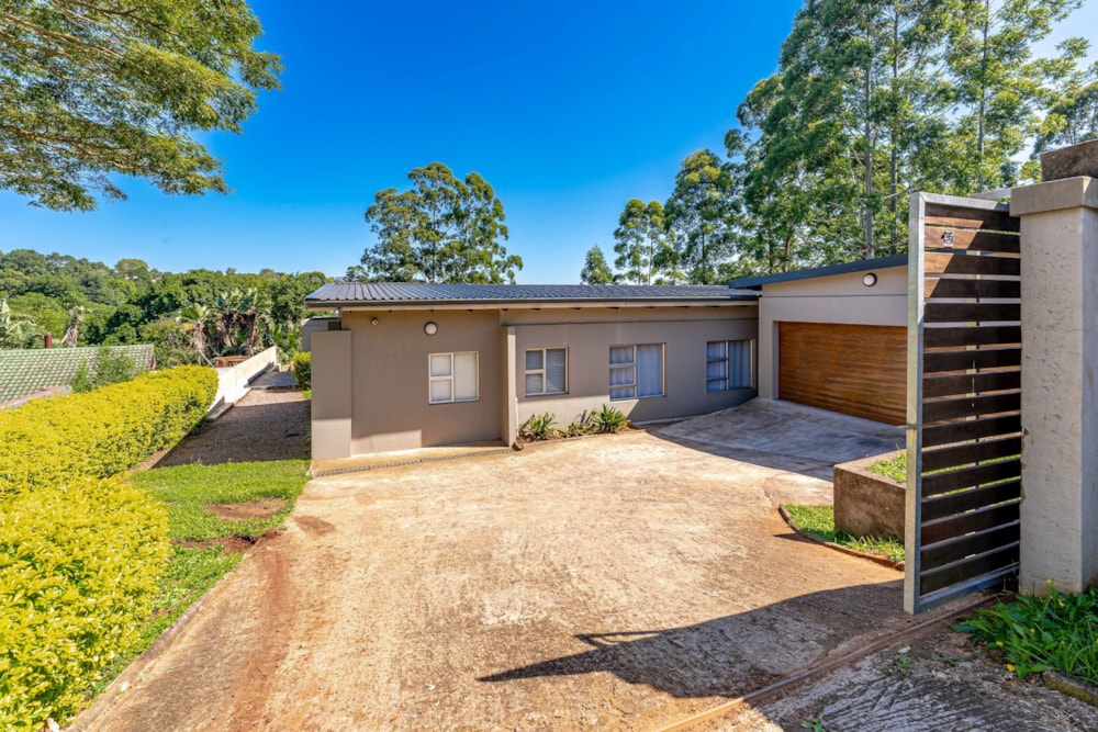 House for sale in Waterfall, Upper Highway - 1KF1732726