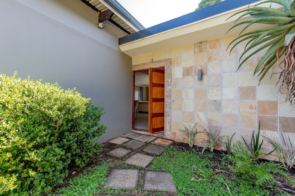 House for sale in Waterfall, Upper Highway - 1KF1732726