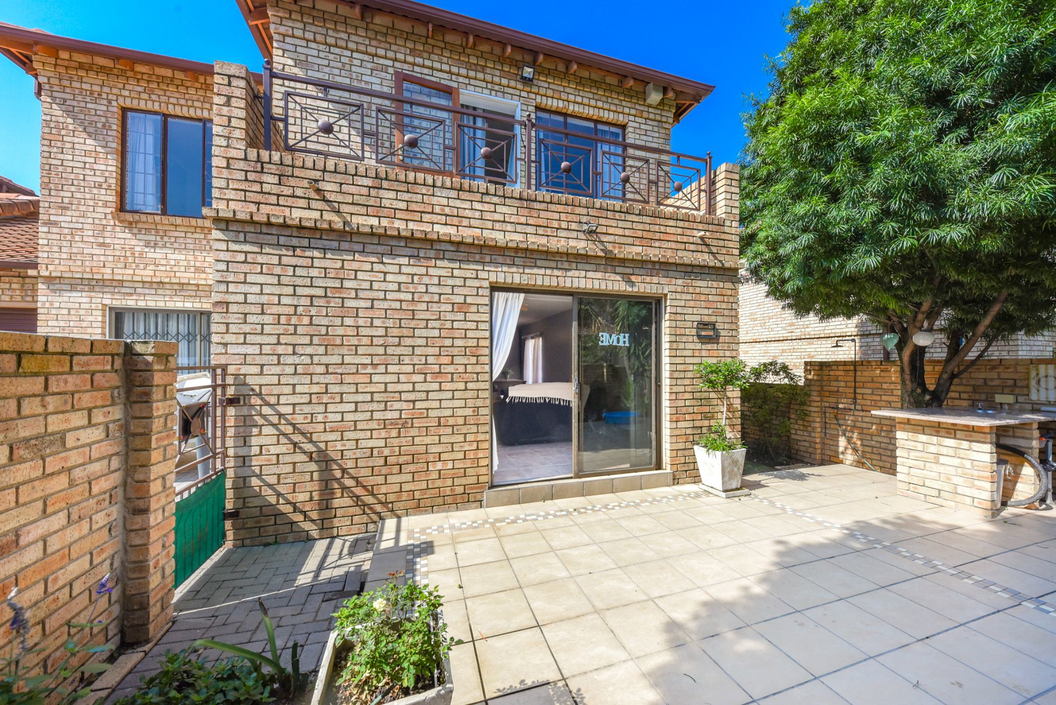 Townhouse for sale in Craigavon - FW1735308