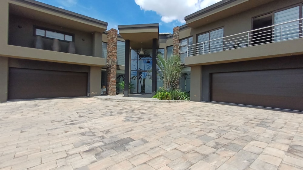 Golf estate house for sale in Blue Valley Golf Estate - CN1732661