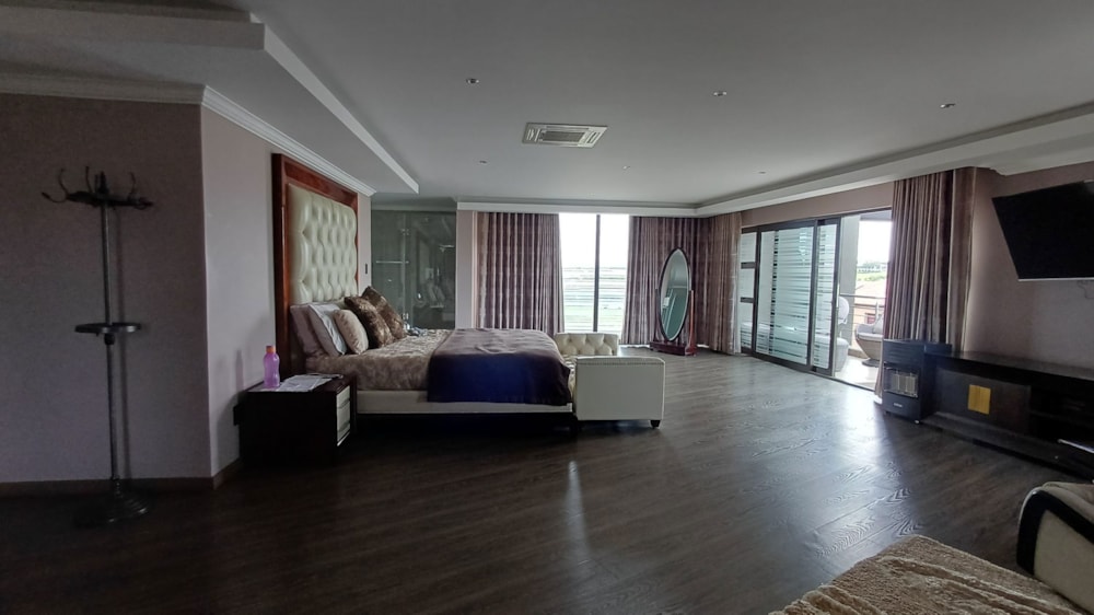 Golf estate house for sale in Blue Valley Golf Estate - CN1732661