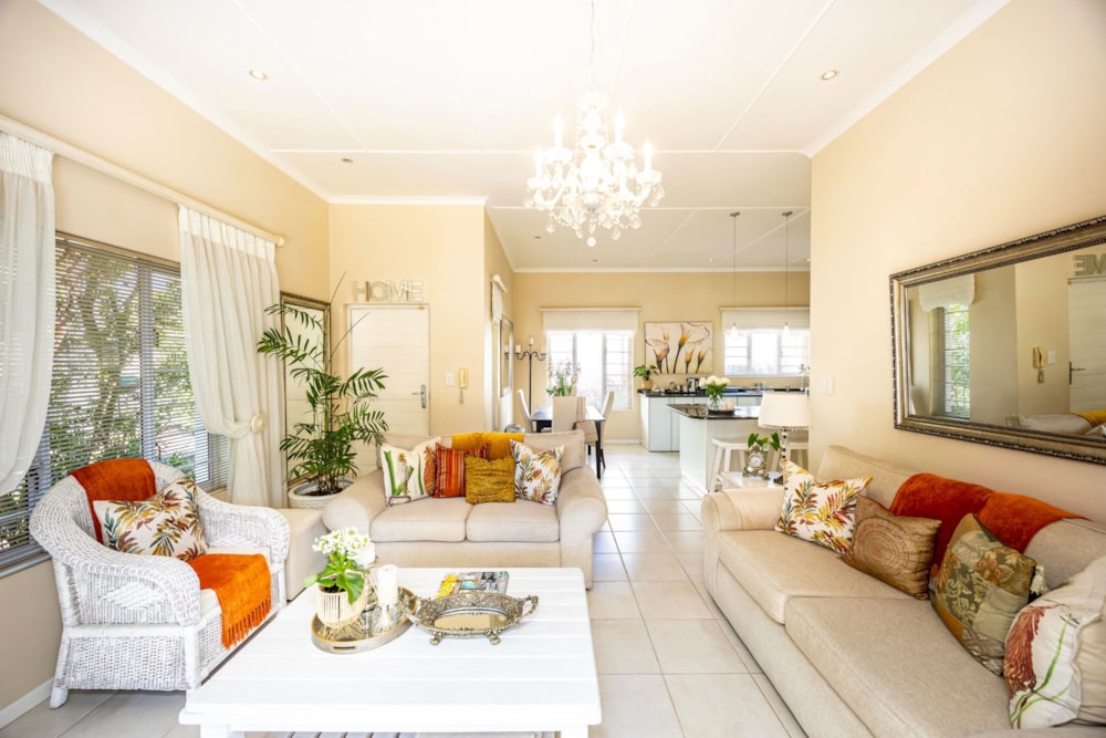 Townhouse let in Beacon Bay - 1EZ1743232