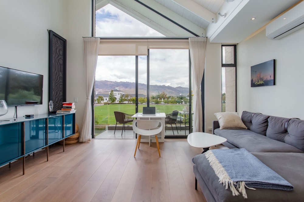 Security estate home to rent in Val de Vie Estate - TKL1732994