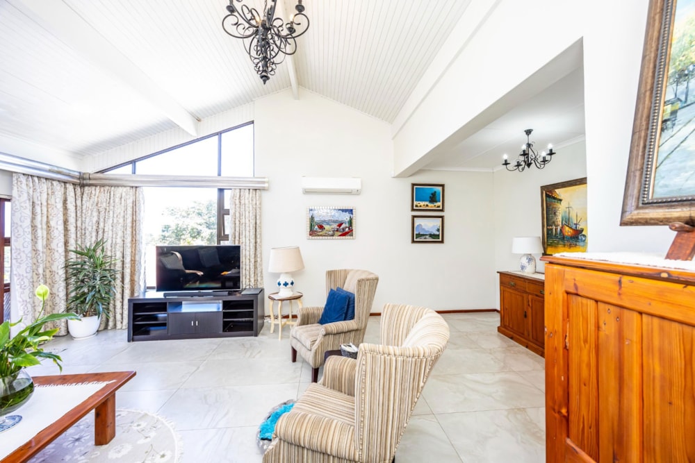 House for sale in Bonza Bay - 1EZ1733493 House for sale in Bonza Bay - 1EZ1733493