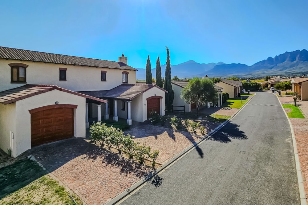 Security complex home for sale in Ranzadale - WEL1733145 Security complex home for sale in Ranzadale - WEL1733145