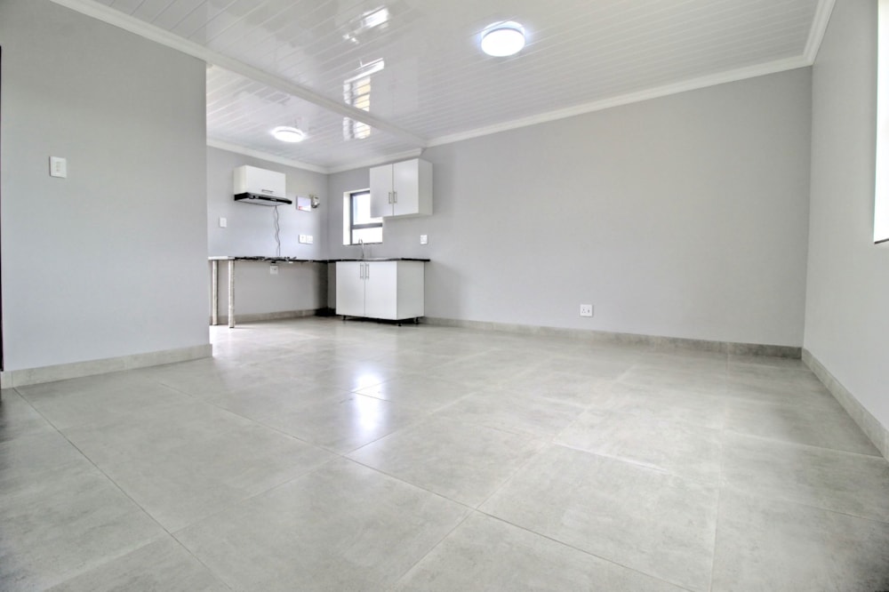 Apartment to rent in Bothasig - 1PLA1732346