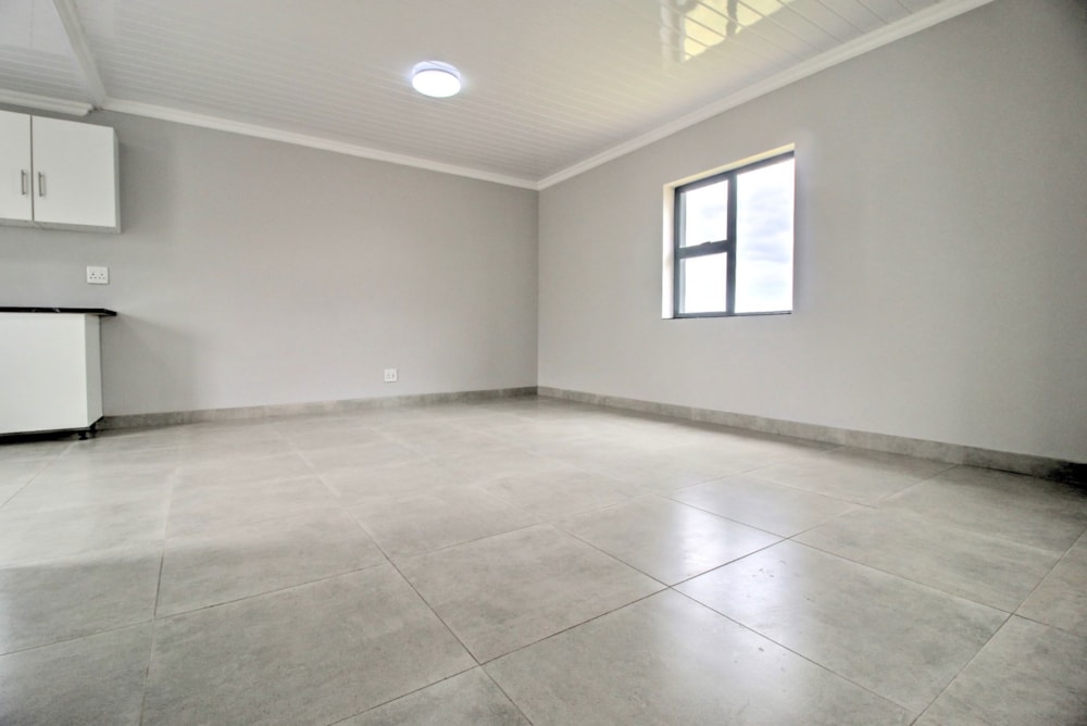 Apartment to rent in Bothasig - 1PLA1732346