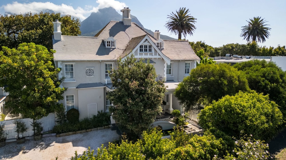 Multi-storey house for sale in Rondebosch - KW1734121 Multi-storey house for sale in Rondebosch - KW1734121