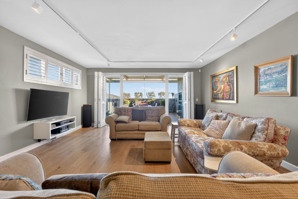 Multi-storey house for sale in Vredehoek - AS1734909