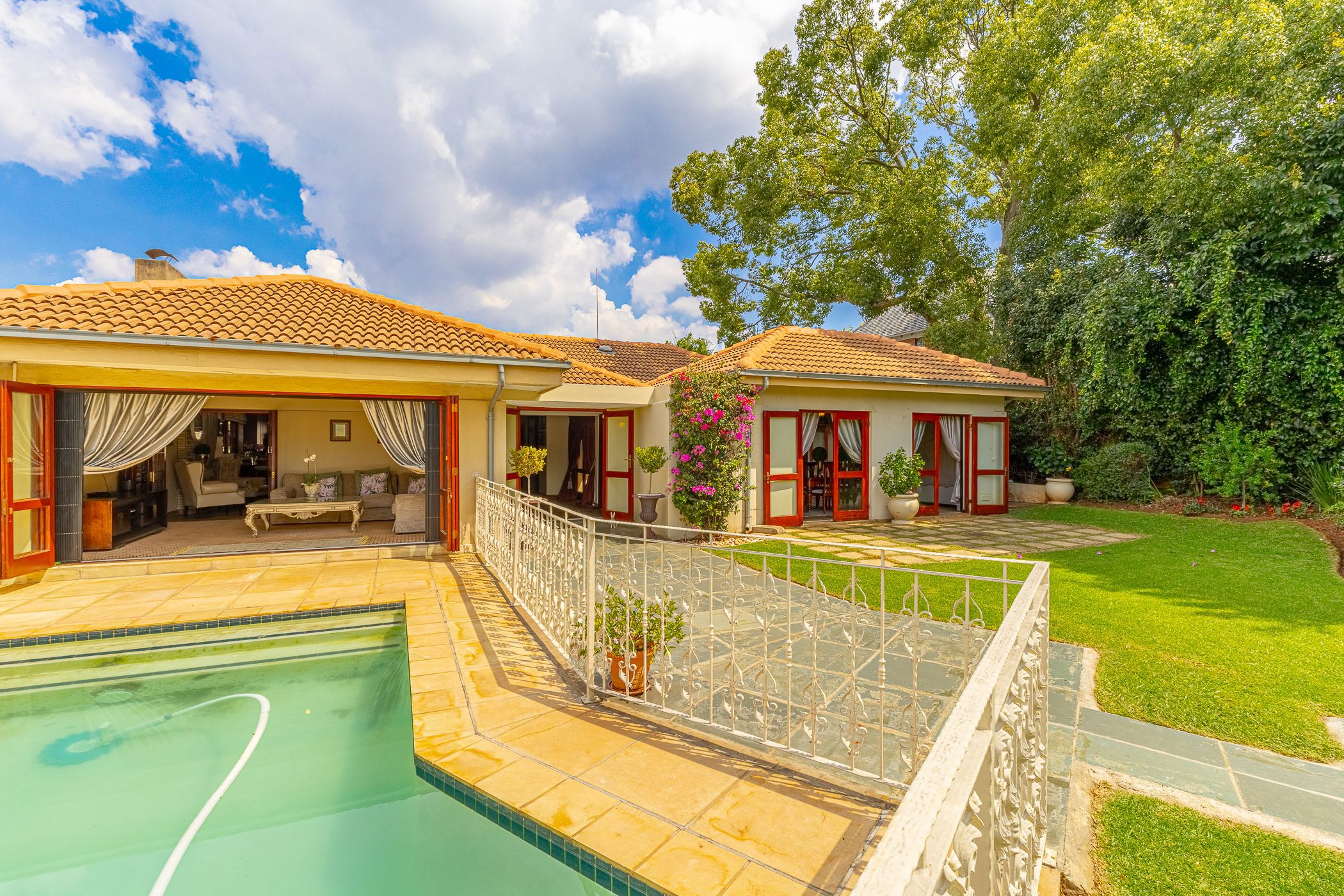 House for sale in Emmarentia - HP1733435