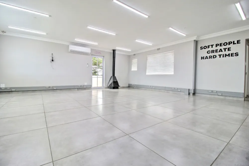 Commercial business let in Bothasig - 1PLA1742681 Commercial business let in Bothasig - 1PLA1742681