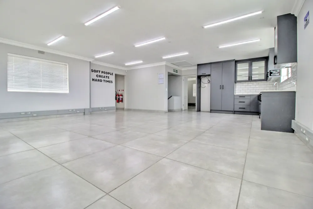 Commercial business let in Bothasig - 1PLA1742681 Commercial business let in Bothasig - 1PLA1742681
