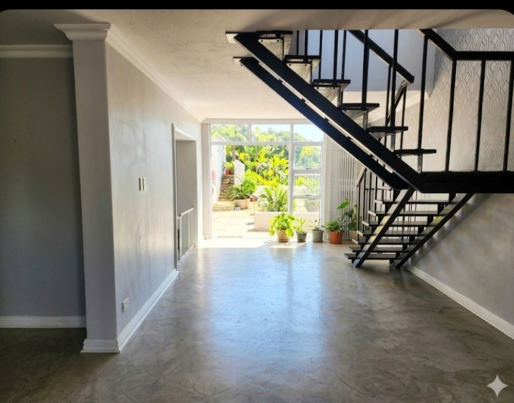 Townhouse for sale in La Lucia - 1ND1733205