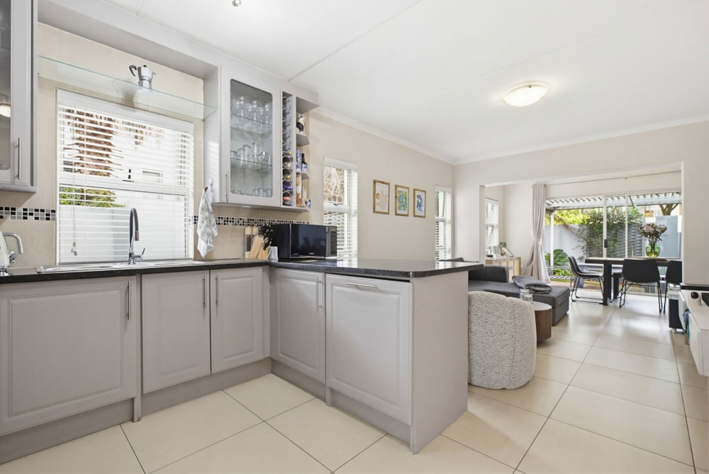 Townhouse for sale in Eagle Canyon Golf Estate - RAN1732370