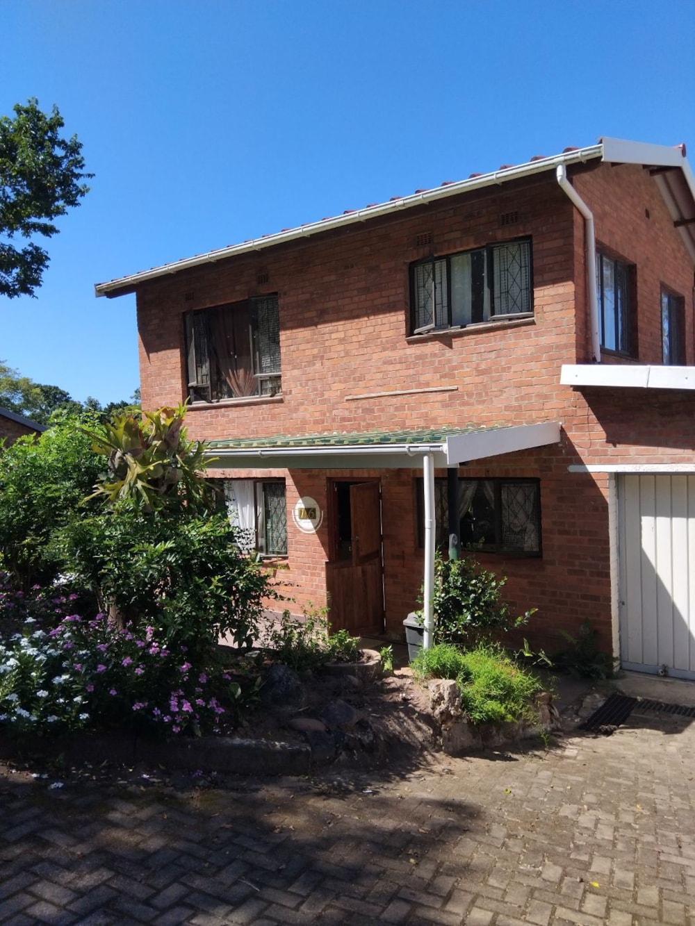 Double-storey house for sale in Pennington - 1SI1734340 Double-storey house for sale in Pennington - 1SI1734340