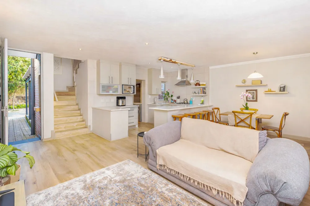 House let in Southdowns Estate - CNL1734460 House let in Southdowns Estate - CNL1734460