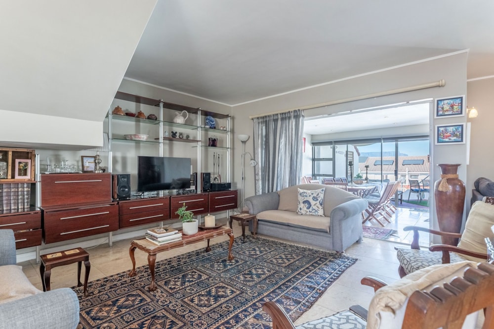 House for sale in Bloubergstrand - 1TV1731742