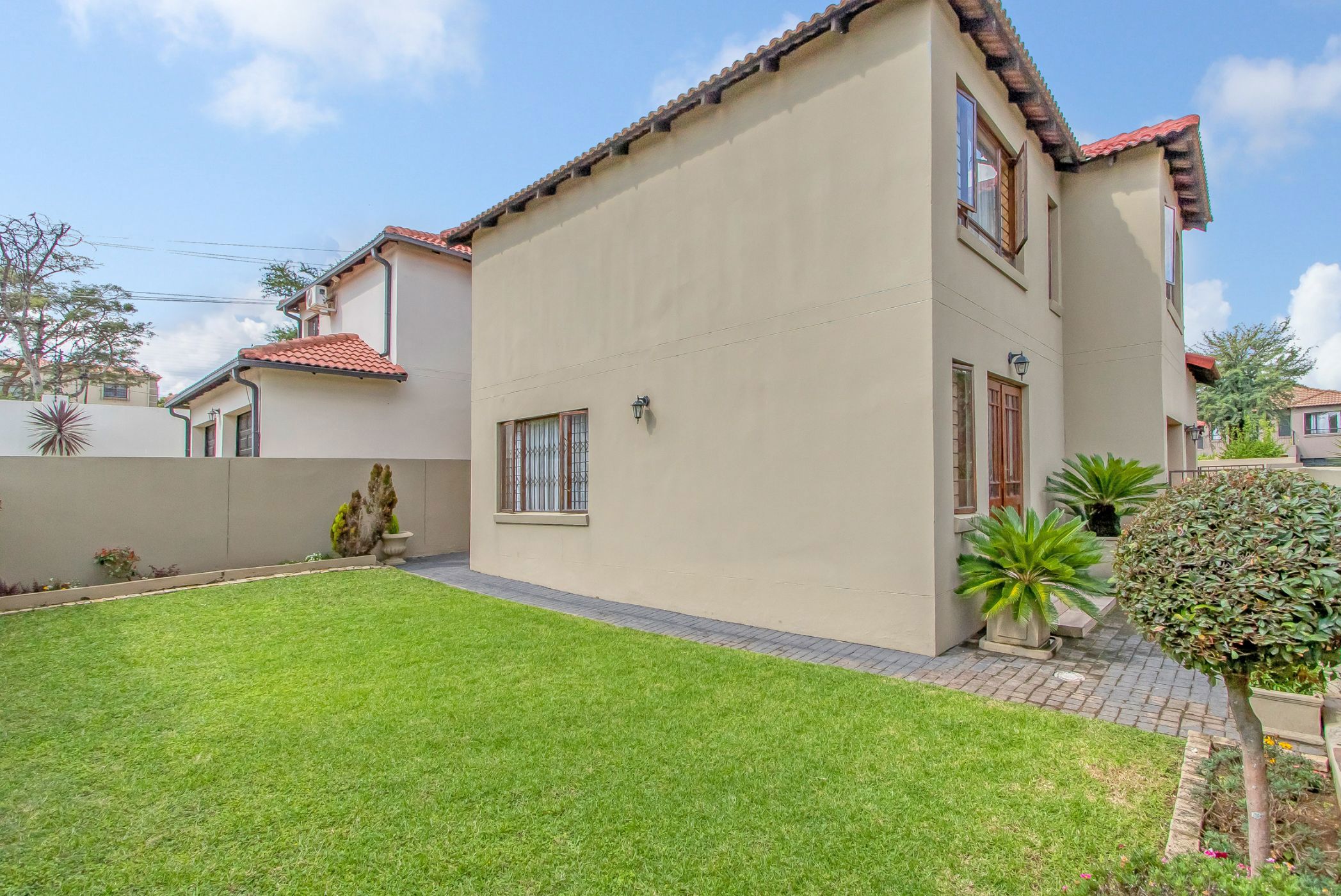 Double-storey cluster for sale in Craigavon - FW1734563