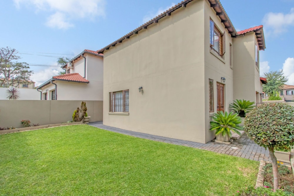 Double-storey cluster for sale in Craigavon - FW1734563