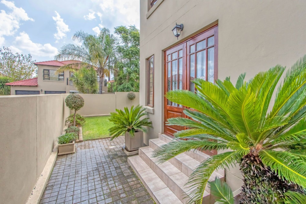 Double-storey cluster for sale in Craigavon - FW1734563