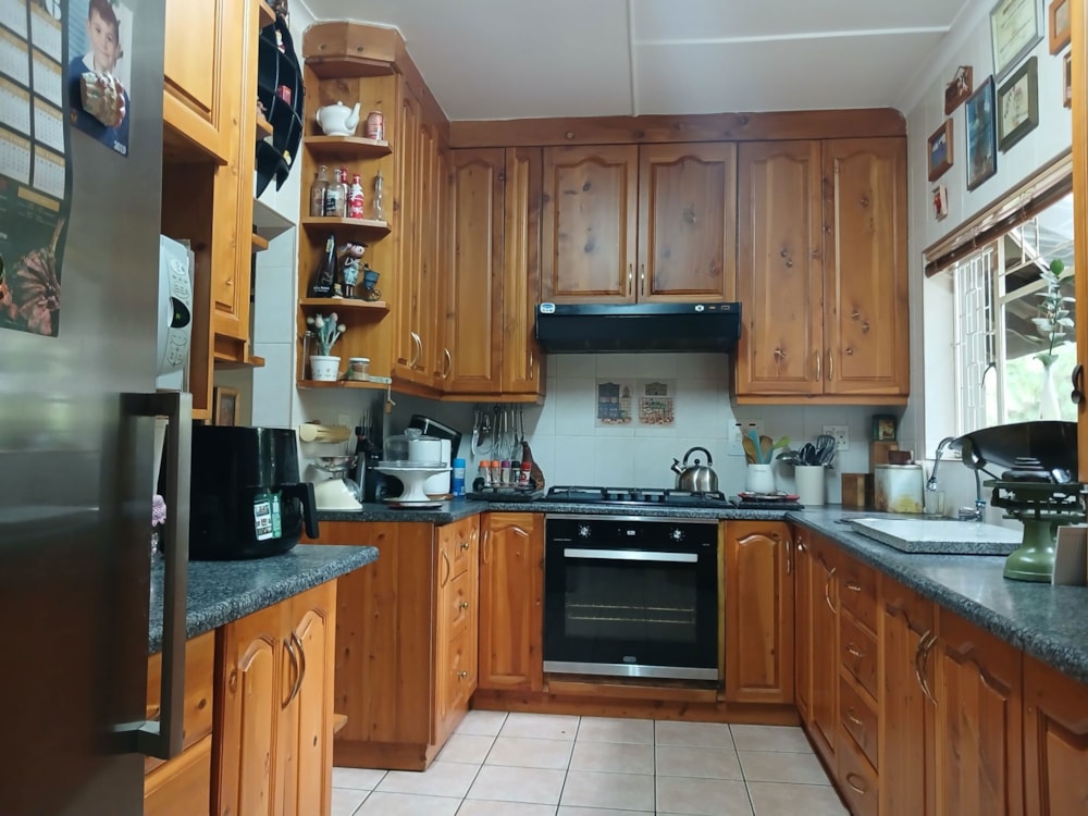 House for sale in Hutten Heights - 1NW1734567