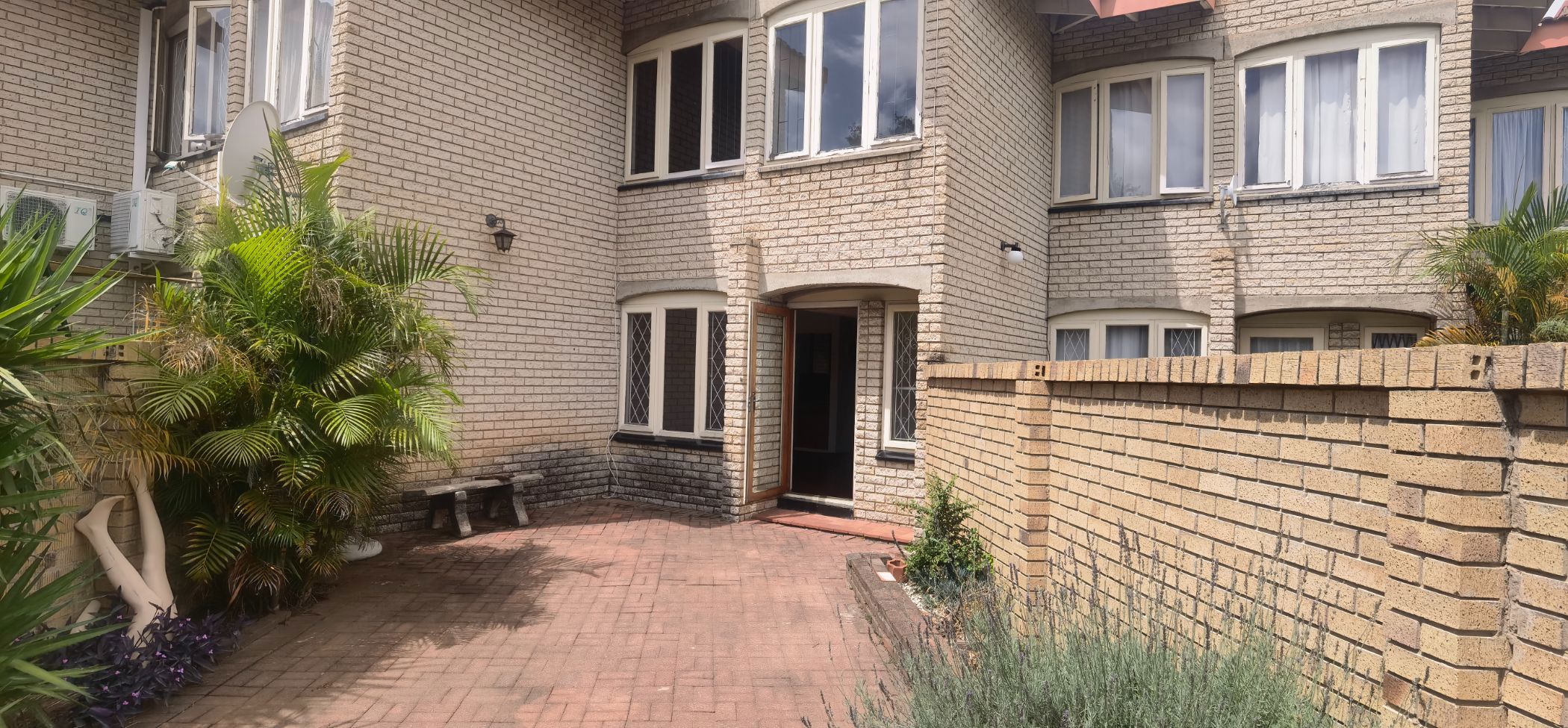 Apartment for sale in Hutten Heights - 1NW1732327