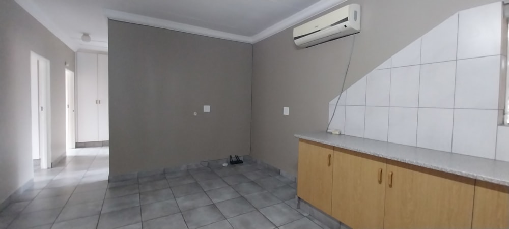Security complex home let in Lydenburg (Mashishing) - 1LY1732487