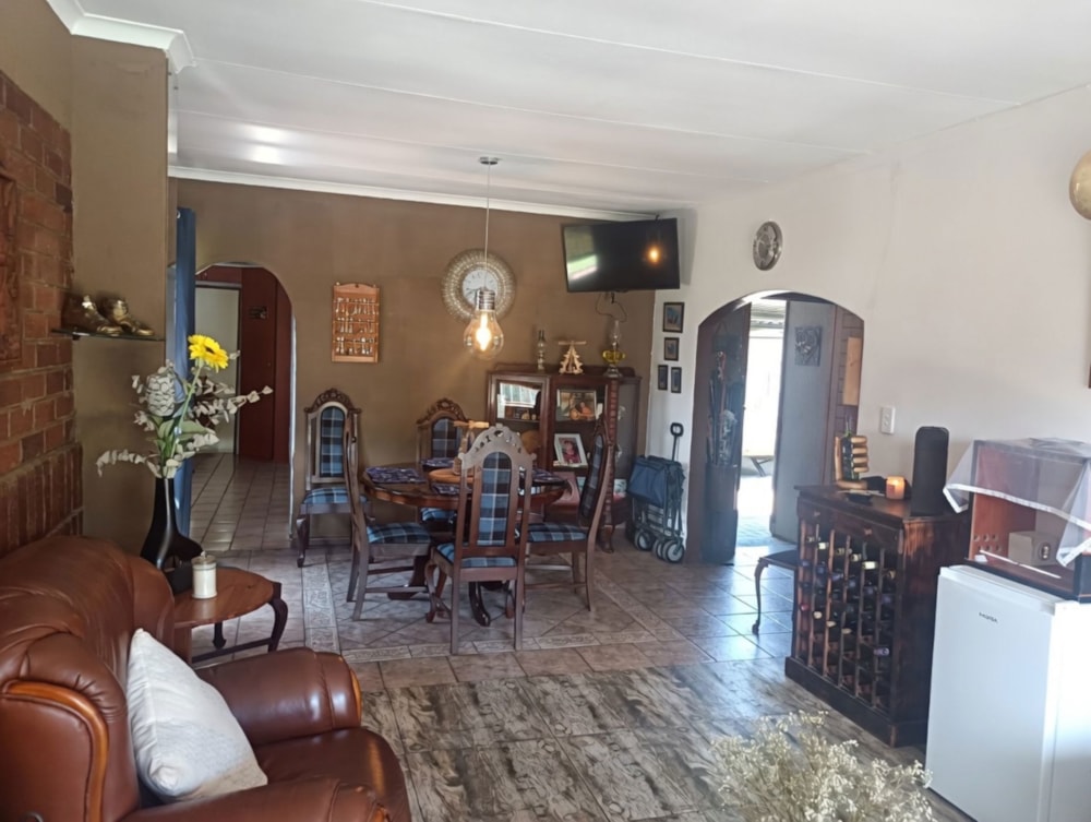 House for sale in Van Riebeeck Park, Kempton Park - KTP1734409