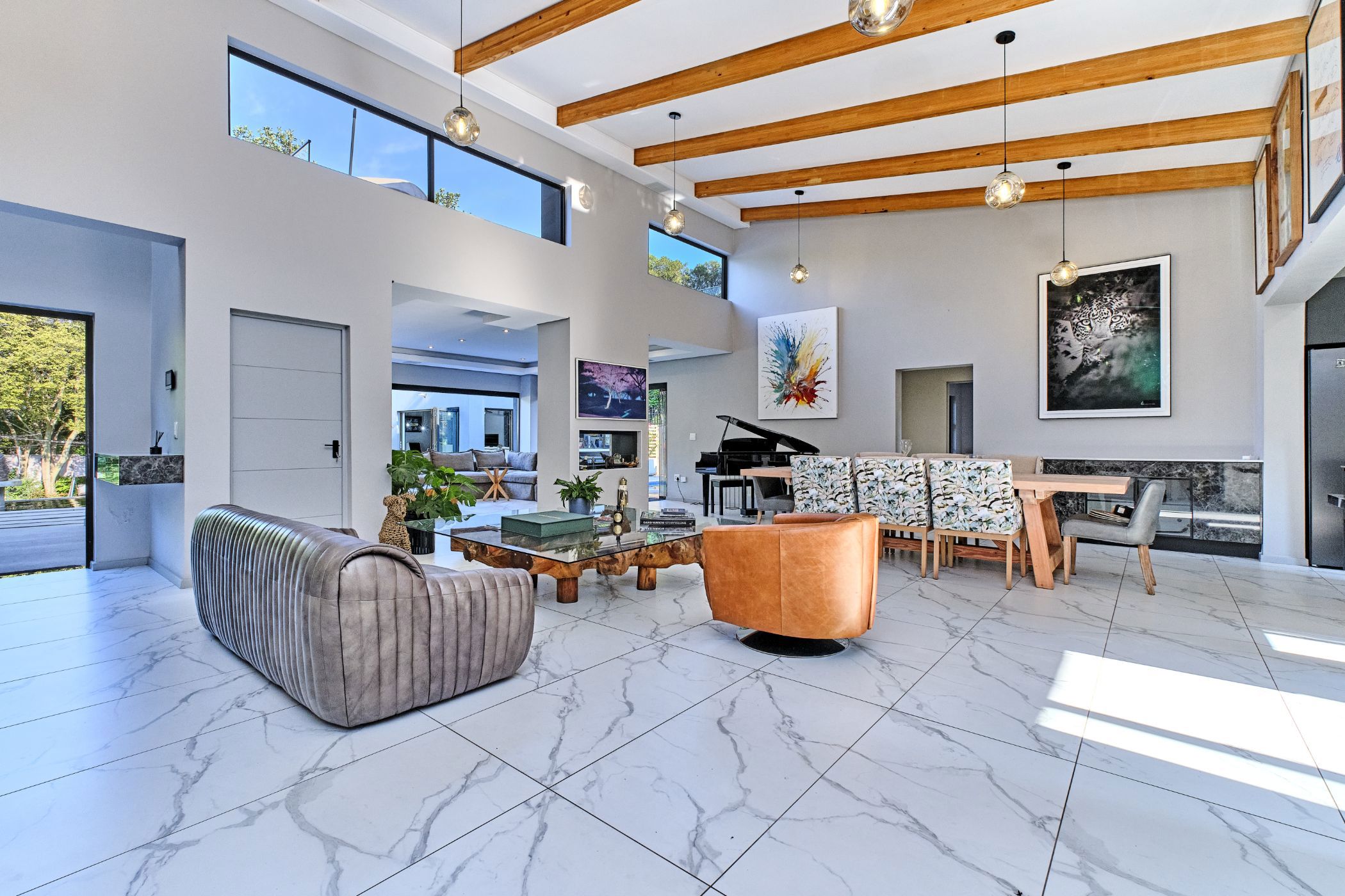 House for sale in Bryanston - HP1736312