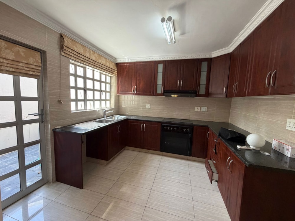 Apartment to rent in Mount Edgecombe - 1MT1735265