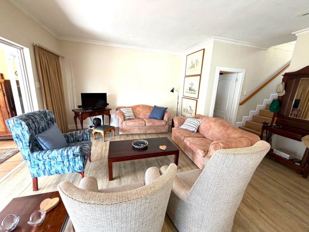 Townhouse for sale in Mount Edgecombe Country Estate - 1MT1735248