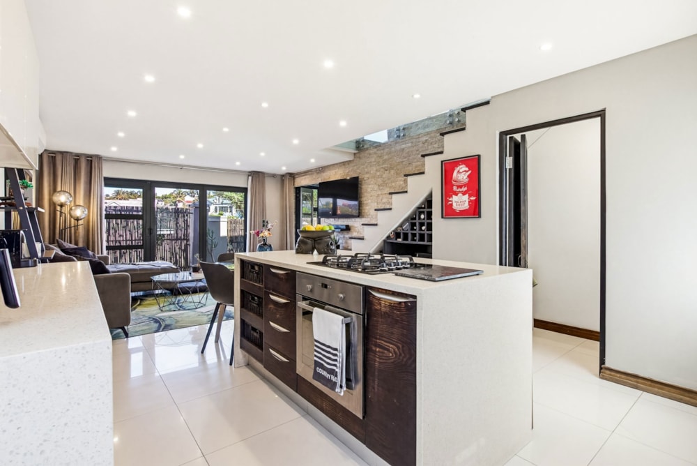 House for sale in Uitzicht, Durbanville - DBV1734831 House for sale in Uitzicht, Durbanville - DBV1734831