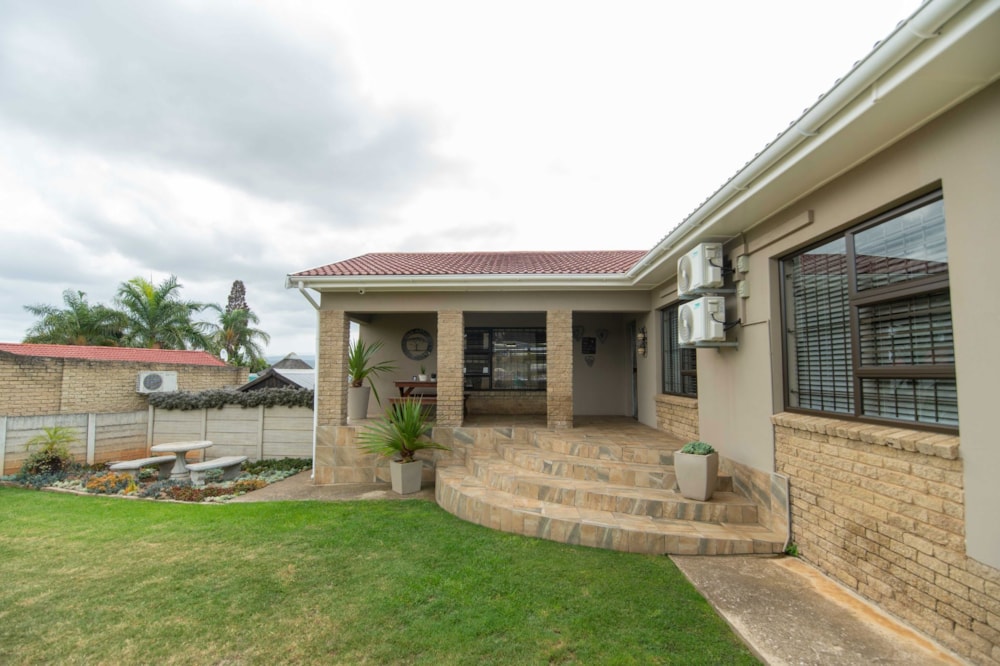 House for sale in Strelitzia Park - 1UK1733804