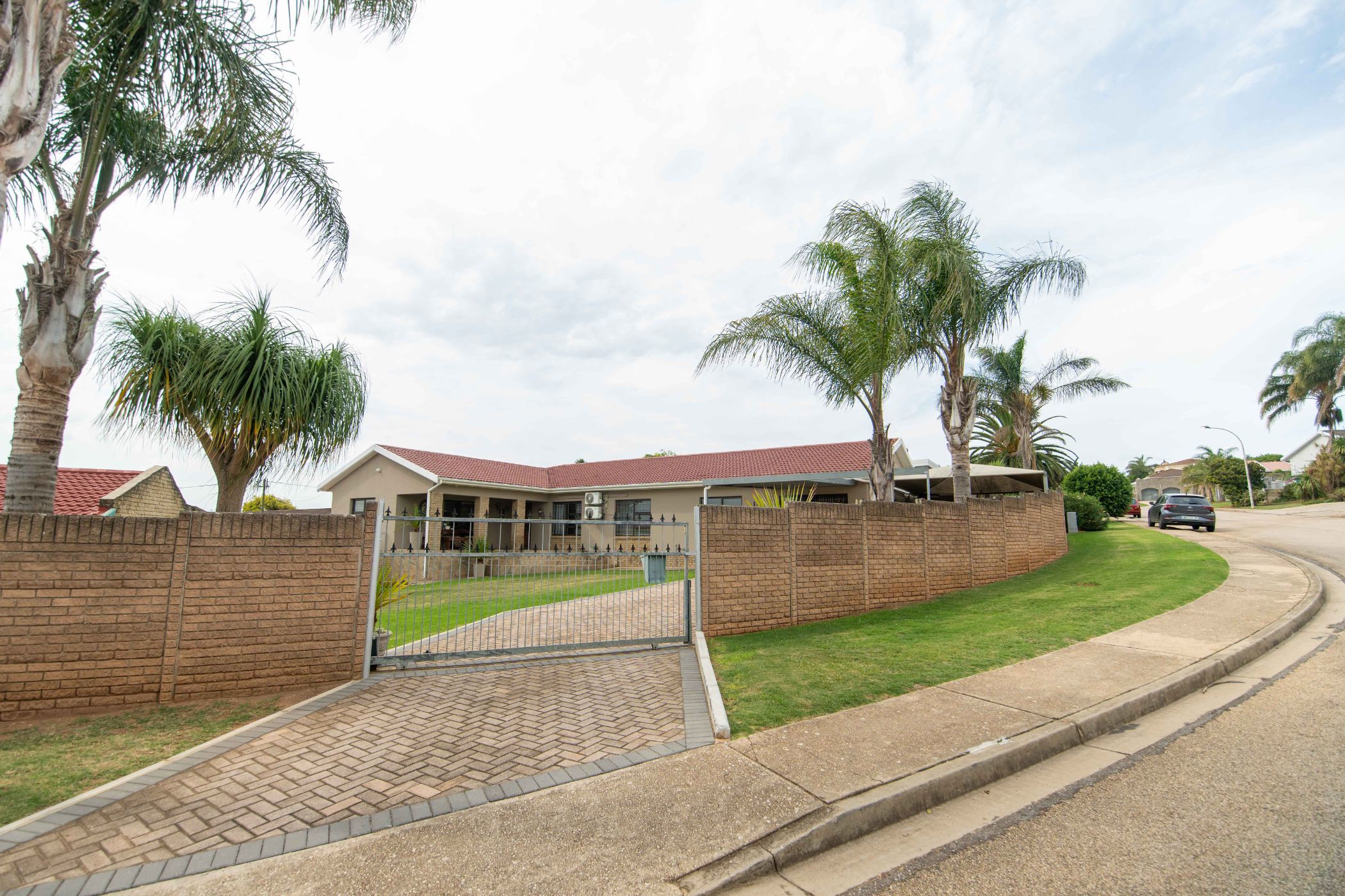 House for sale in Strelitzia Park - 1UK1733804