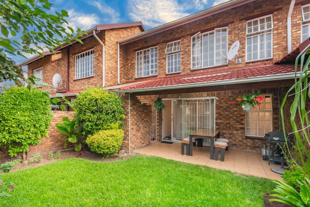 Townhouse sold in Atlasville - BOK1735573 Townhouse sold in Atlasville - BOK1735573