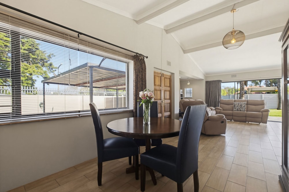 House for sale in Farrarmere - EN1736499