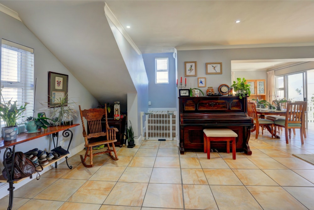 House to rent in Kingswood Golf Estate - GEO1736332