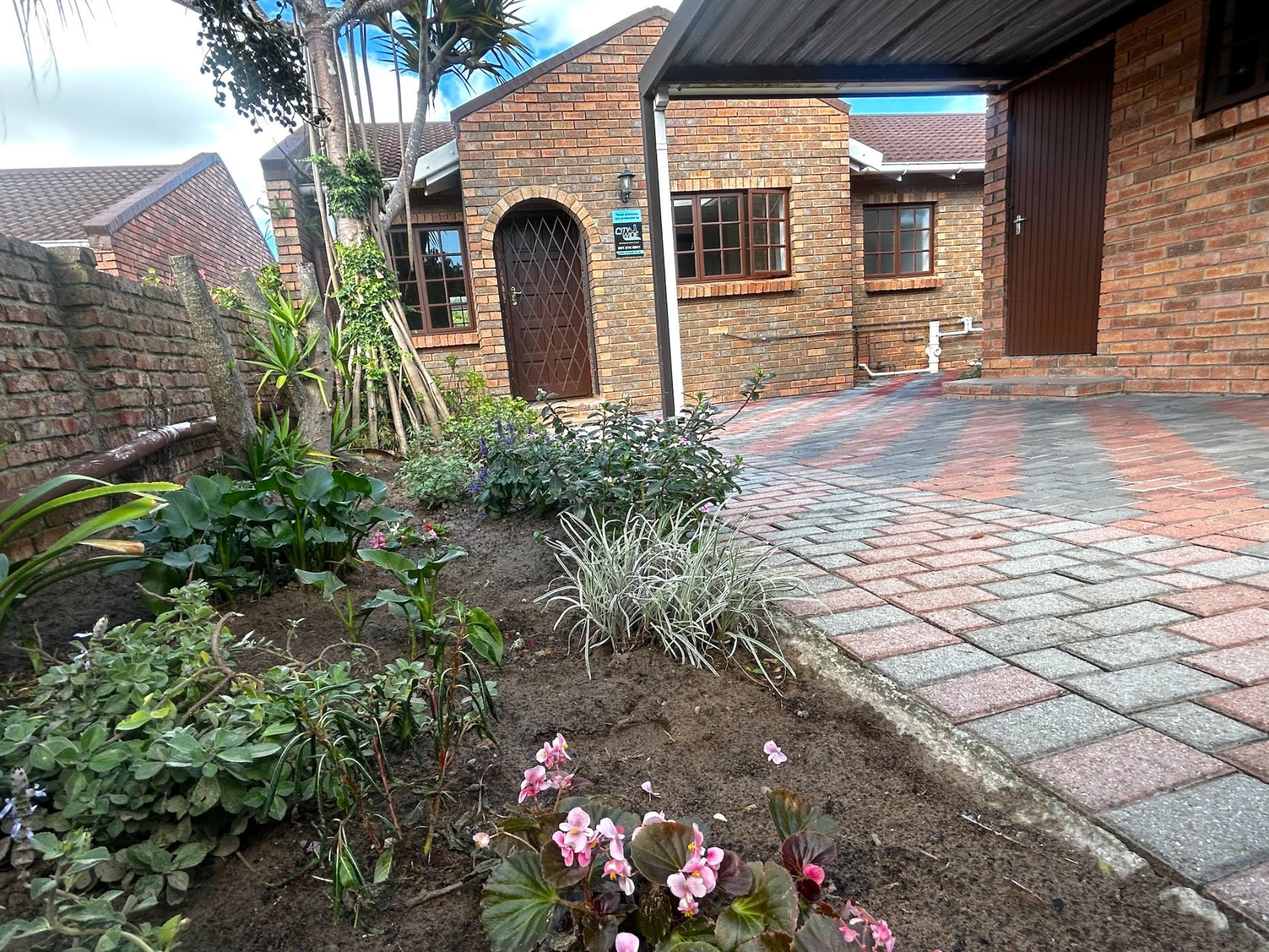 Townhouse for sale in Lovemore Heights - 1PLZ1736008