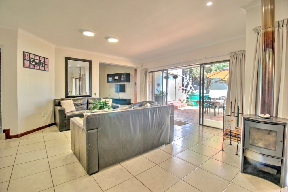 House sold in Plattekloof - 1PLA1736236 House sold in Plattekloof - 1PLA1736236