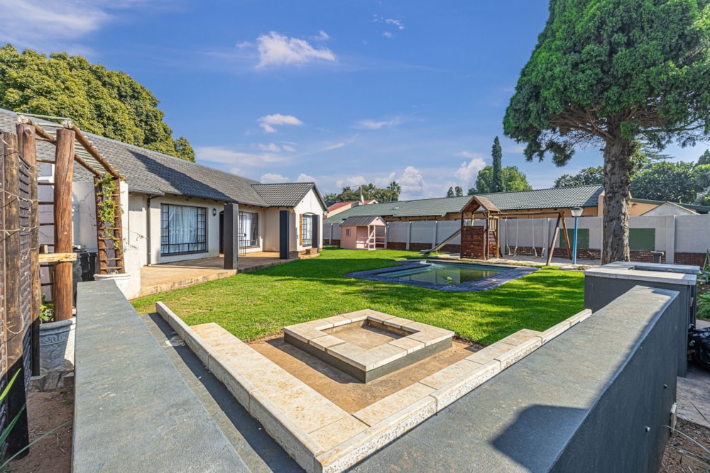 House for sale in Brentwood Park, Benoni - EN1735947