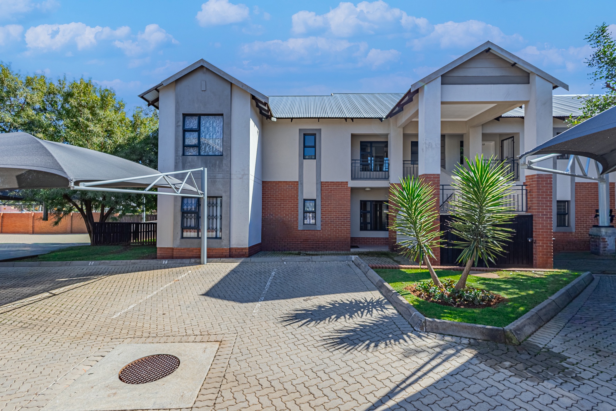 Security complex home for sale in Goedeburg - EN1729464