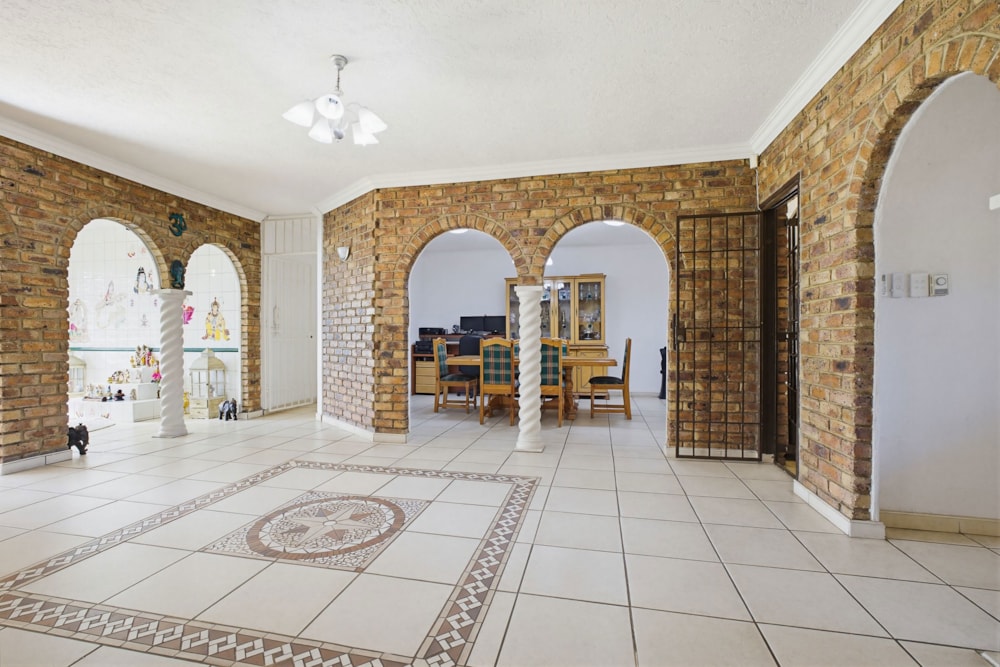 House for sale in Farrarmere - EN1737329