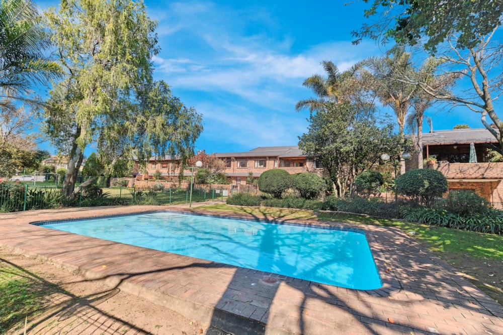 Apartment for sale in River Club, Sandton - HP1736200