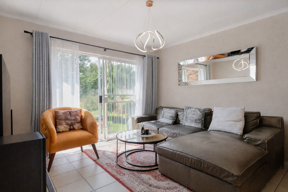 Townhouse for sale in Wilgeheuwel - RAN1735653