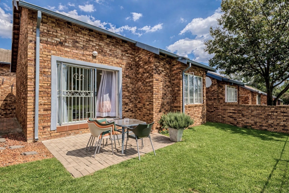 Townhouse for sale in Wilgeheuwel - RAN1735653