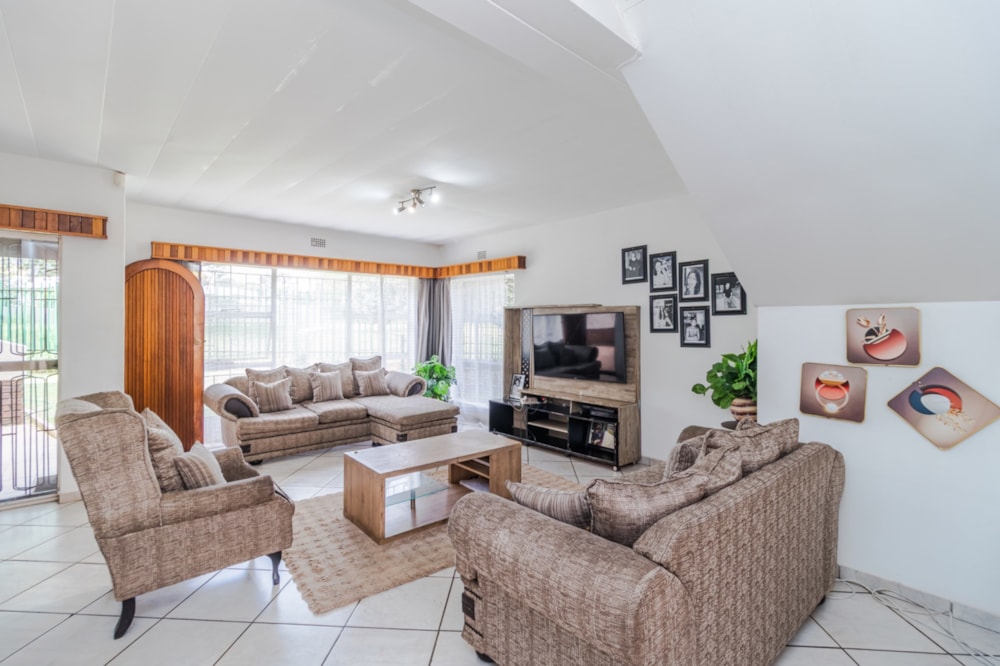 Townhouse for sale in Farrarmere - EN1745192